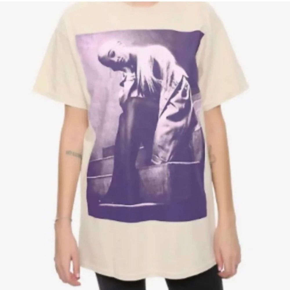 Ariana Grande Sweetener Tour Filtered Staircase T-shirt Size 2X